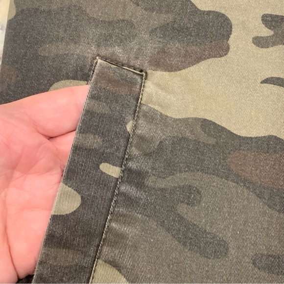 FOREVER 21 Rolling Stones Tour 1978 Camo Utility Vest Size M - Picture 7 of 11